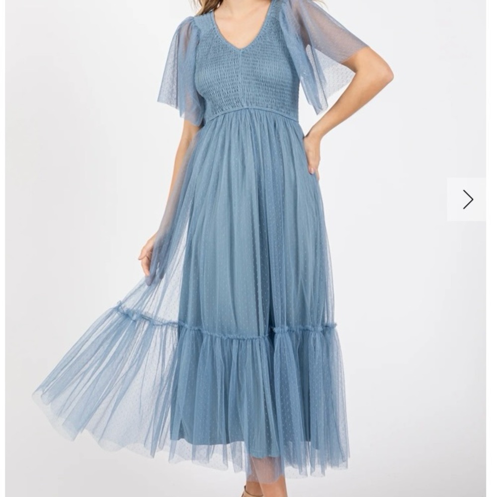 🔴BLUE DOTTED TULLE SMOCKED MATERNITY🔴 - Picture 4 of 12